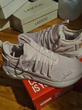 Puma Women's Light Pink Knit Slip-On Sneakers